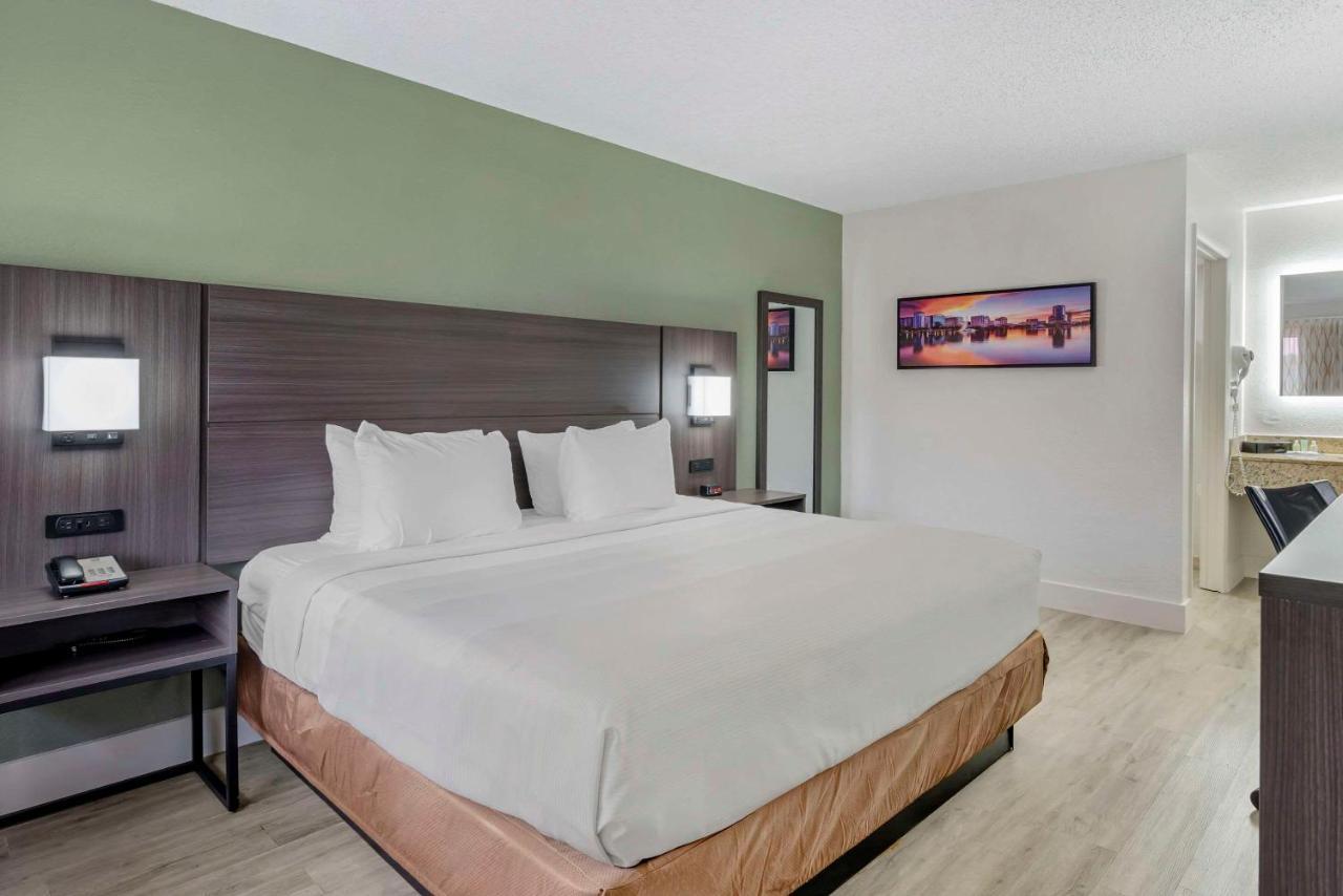 Quality Inn & Suites Orlando East - Ucf Area Alafaya Extérieur photo