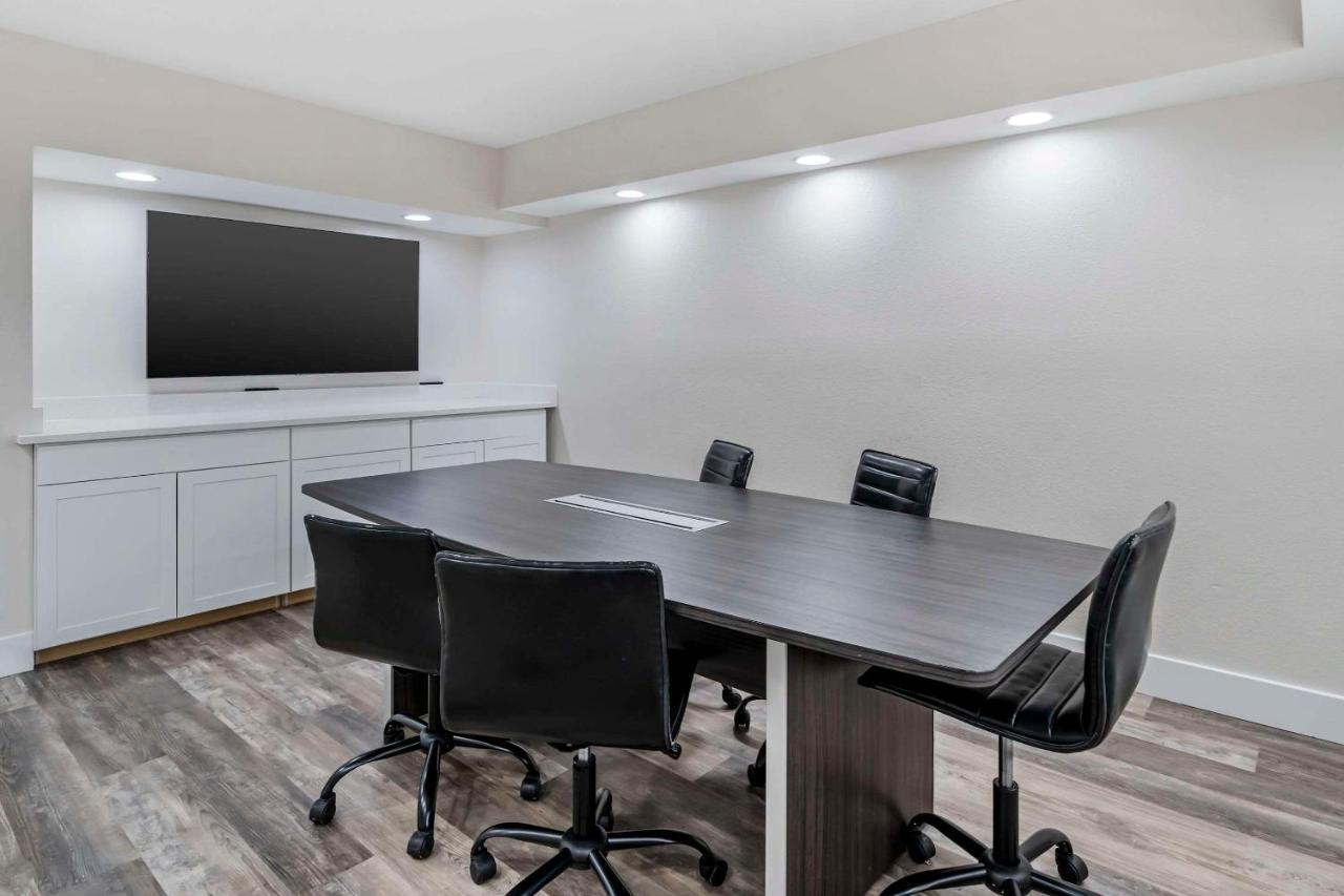 Quality Inn & Suites Orlando East - Ucf Area Alafaya Extérieur photo