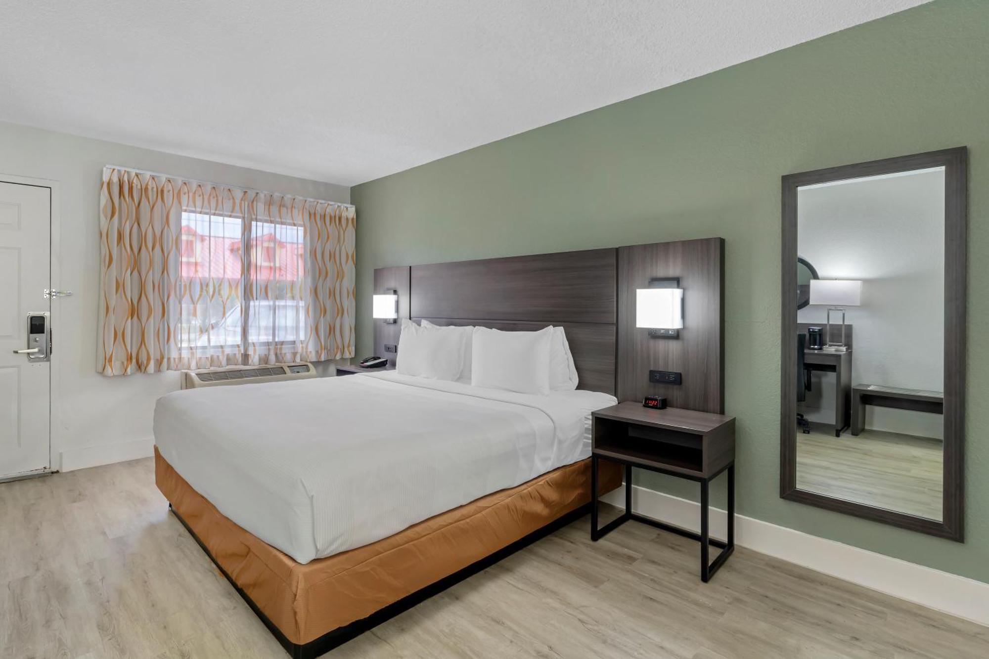 Quality Inn & Suites Orlando East - Ucf Area Alafaya Extérieur photo