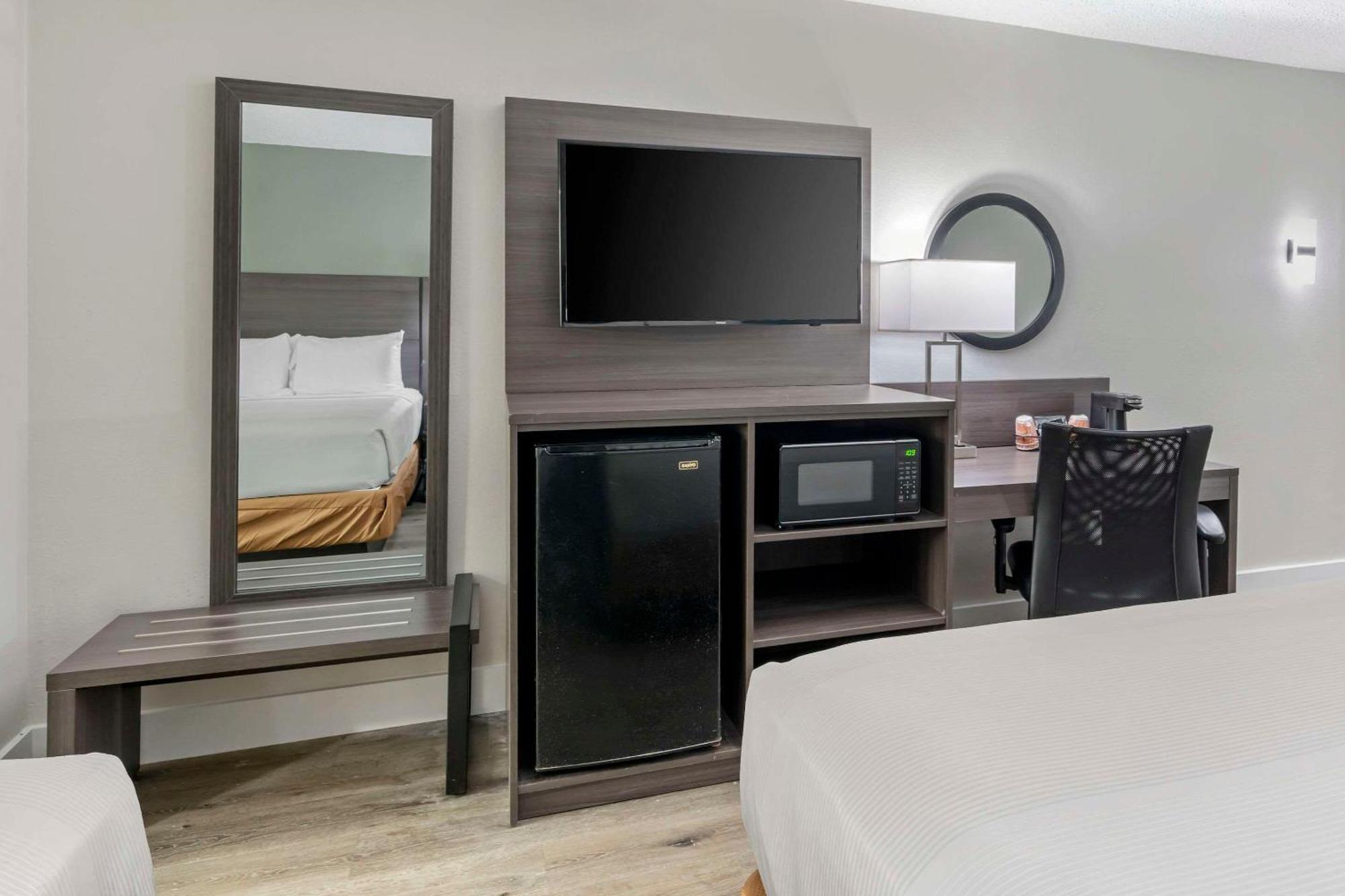 Quality Inn & Suites Orlando East - Ucf Area Alafaya Extérieur photo