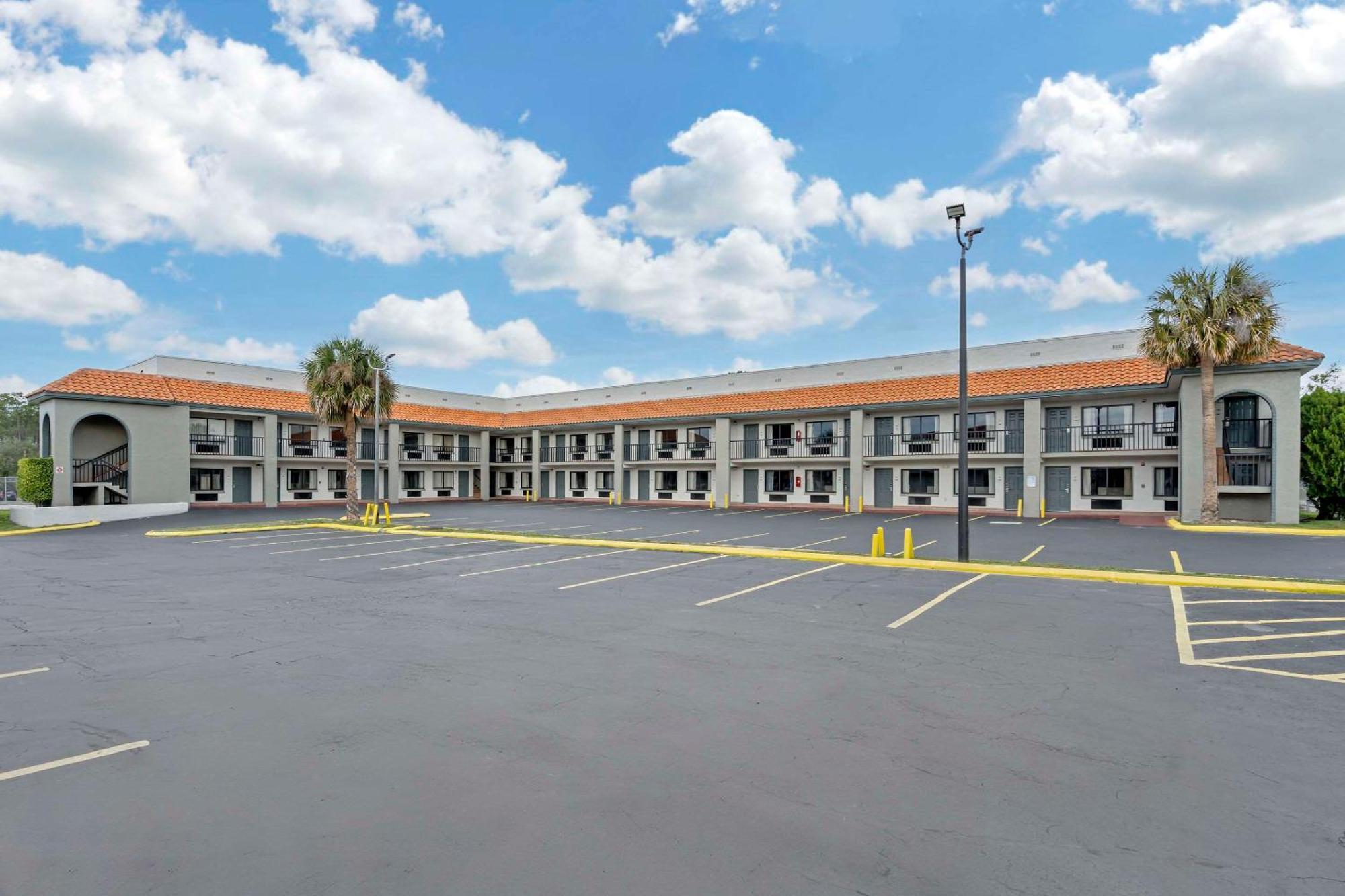 Quality Inn & Suites Orlando East - Ucf Area Alafaya Extérieur photo