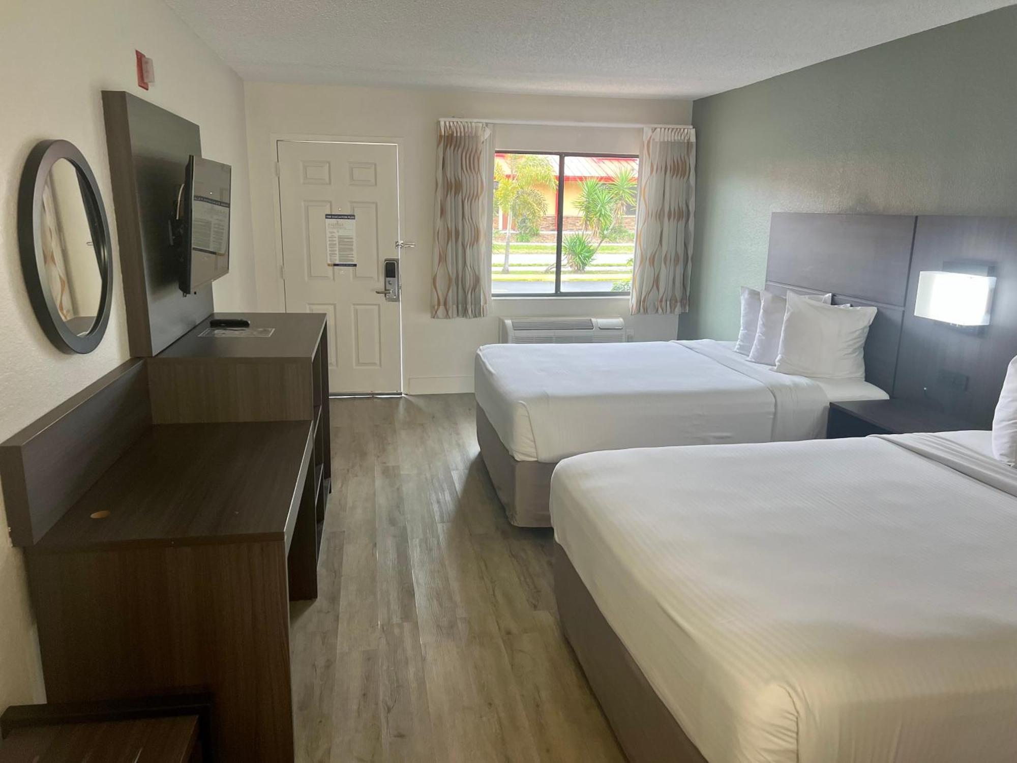 Quality Inn & Suites Orlando East - Ucf Area Alafaya Extérieur photo