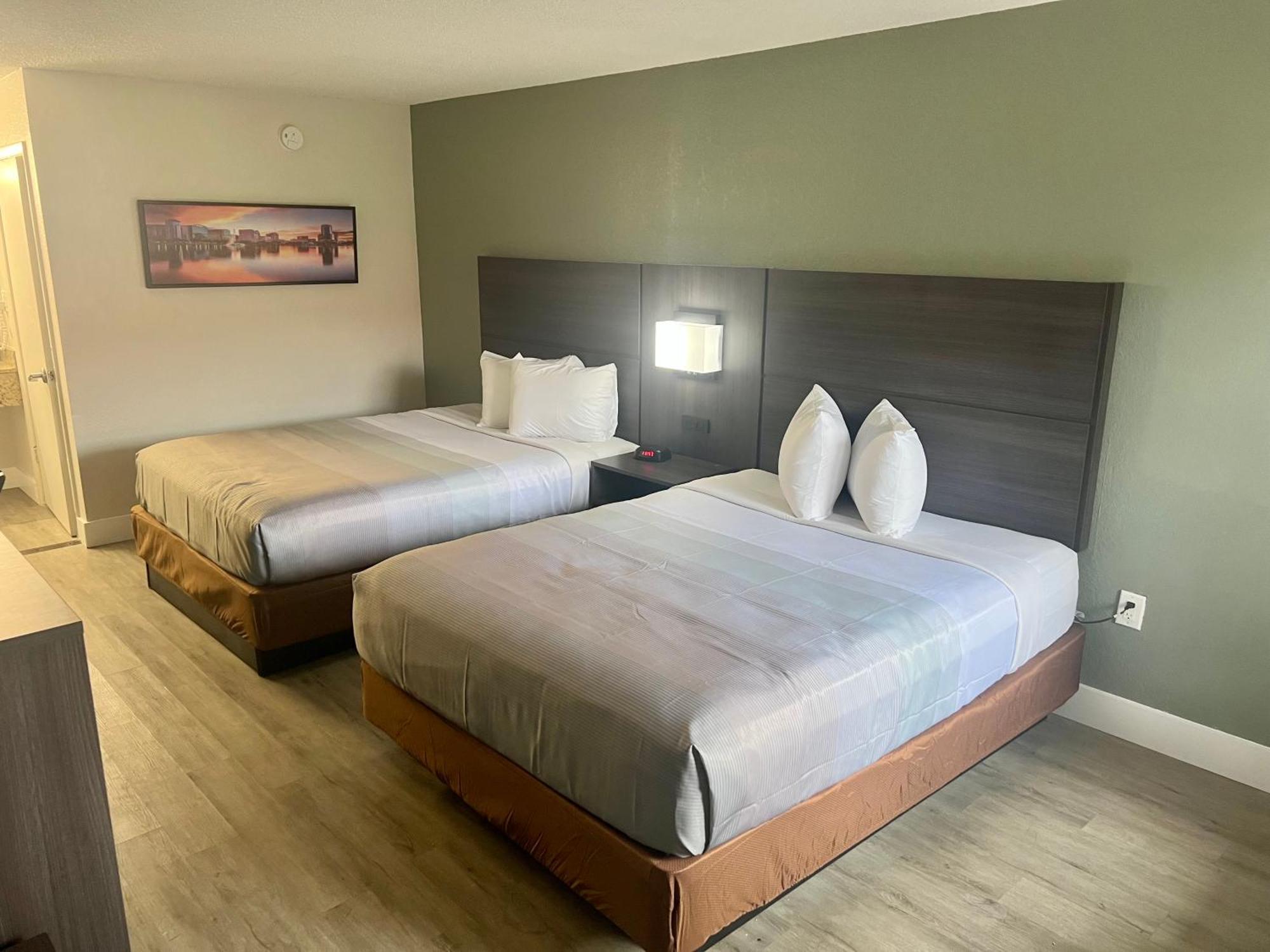 Quality Inn & Suites Orlando East - Ucf Area Alafaya Extérieur photo