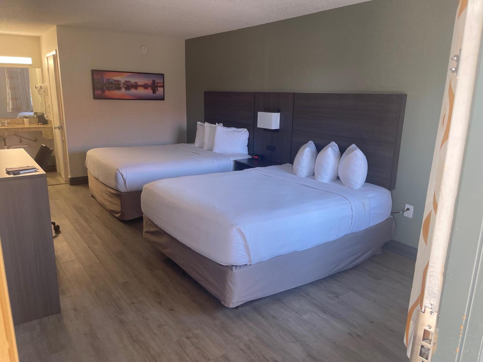 Quality Inn & Suites Orlando East - Ucf Area Alafaya Extérieur photo