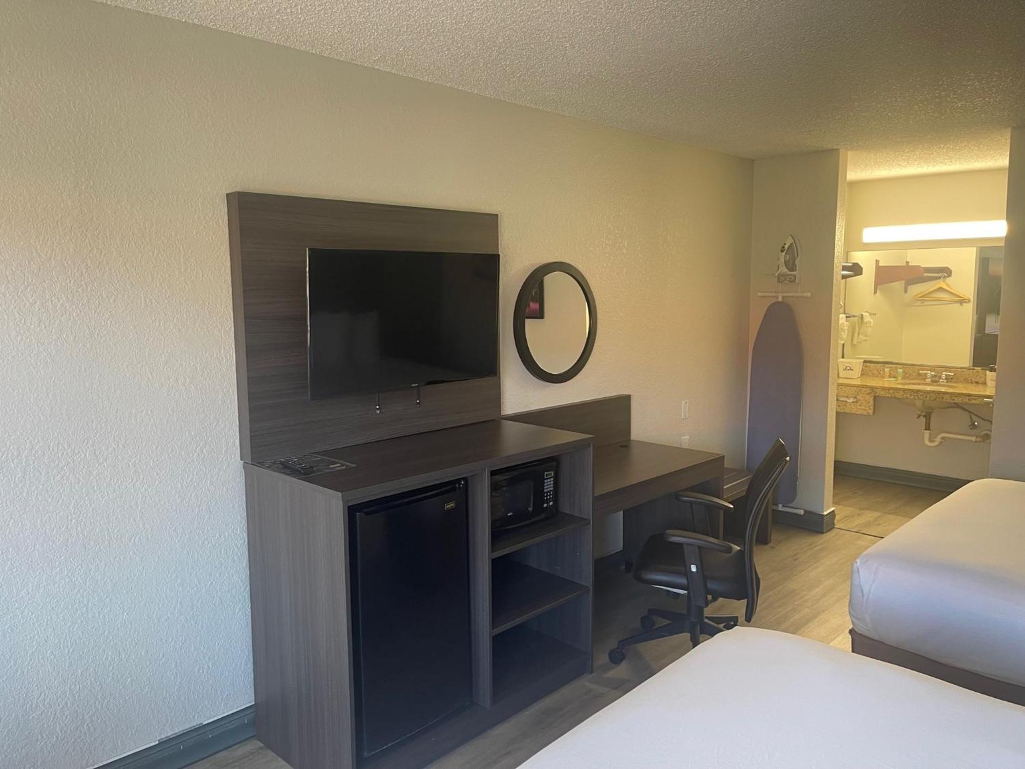 Quality Inn & Suites Orlando East - Ucf Area Alafaya Extérieur photo