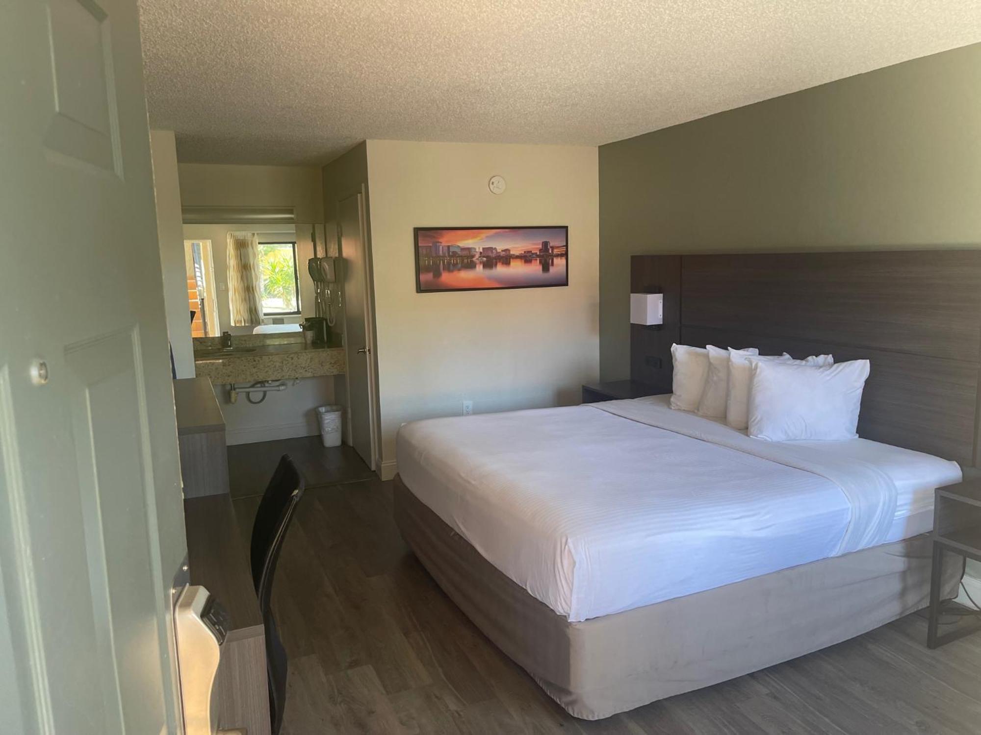 Quality Inn & Suites Orlando East - Ucf Area Alafaya Extérieur photo