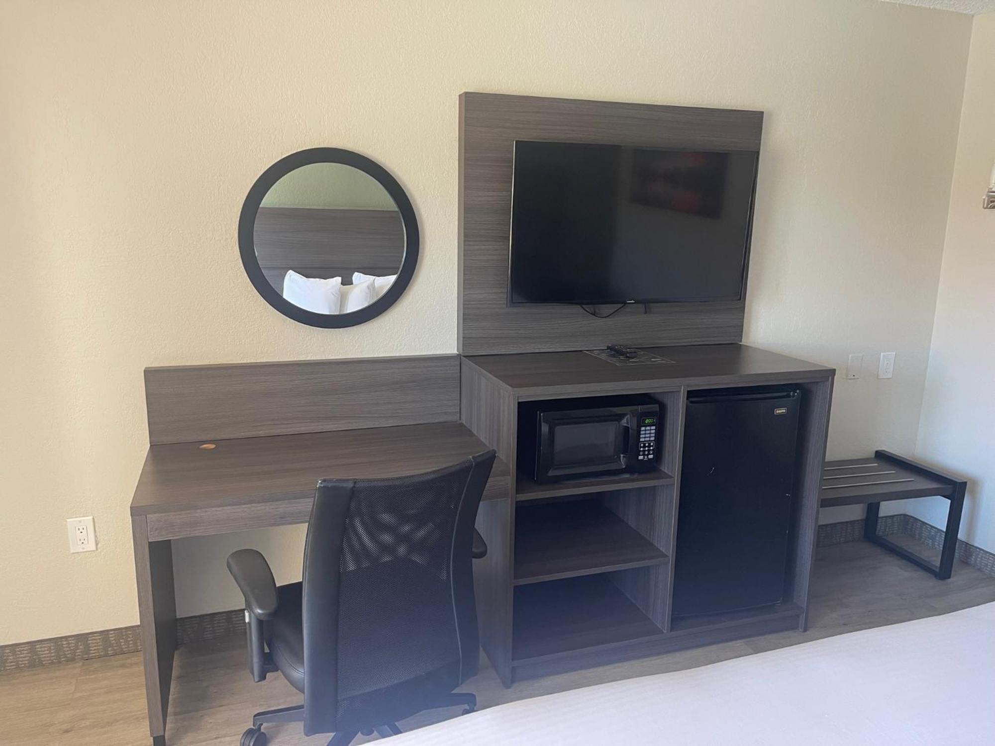 Quality Inn & Suites Orlando East - Ucf Area Alafaya Extérieur photo
